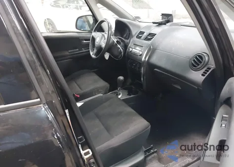 2010 Suzuki Sx4 Technology z USA, uszkodzony, nr VIN JS2YB5A33A6301708